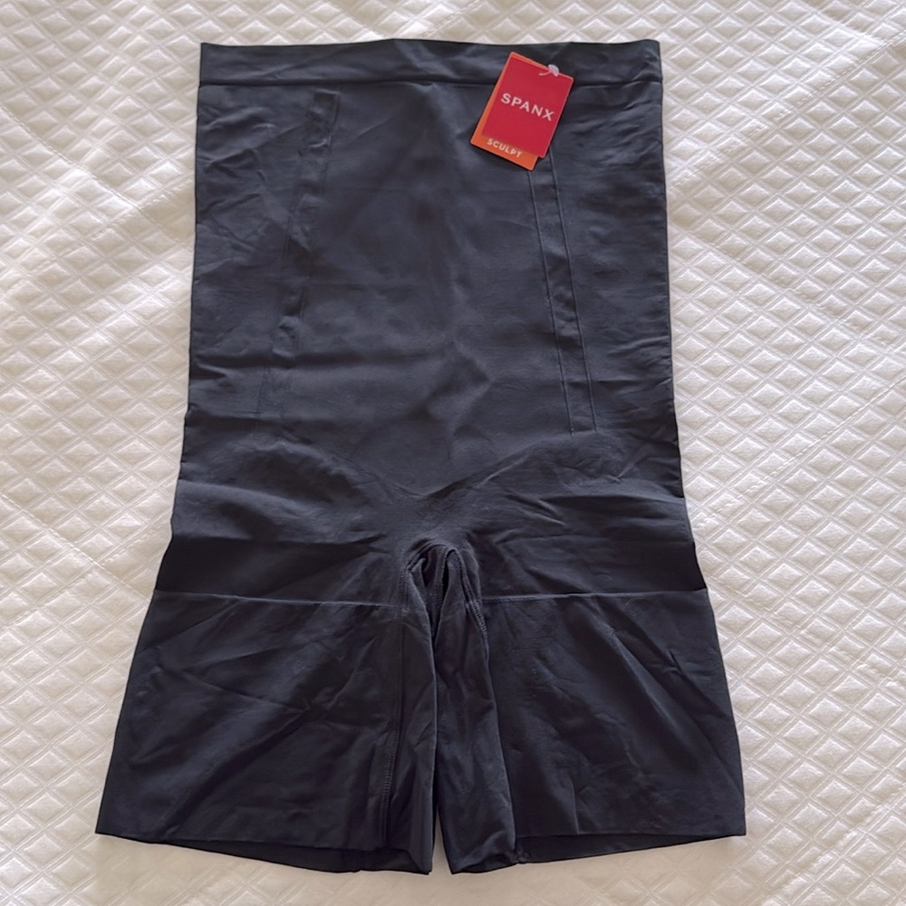 NEW SPANX ONCORE HIGH WAISTED MID-THIGH SHORT SZ XL